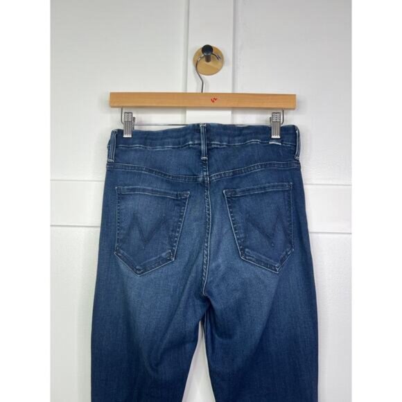 NEW Mother High Waisted Looker Ankle Fray Dark Wash in Tounge in Chic - Picture 5 of 9